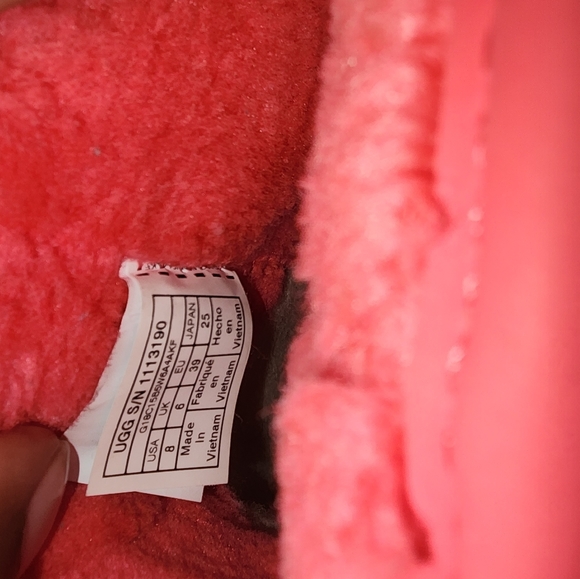 Uggs Rainboots - Picture 7 of 9